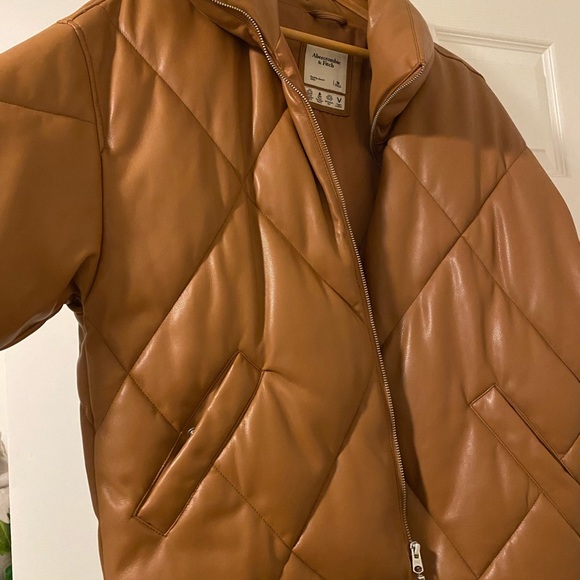 Abercrombie & Fitch Oversized Bomber Jacket - Picture 3 of 9